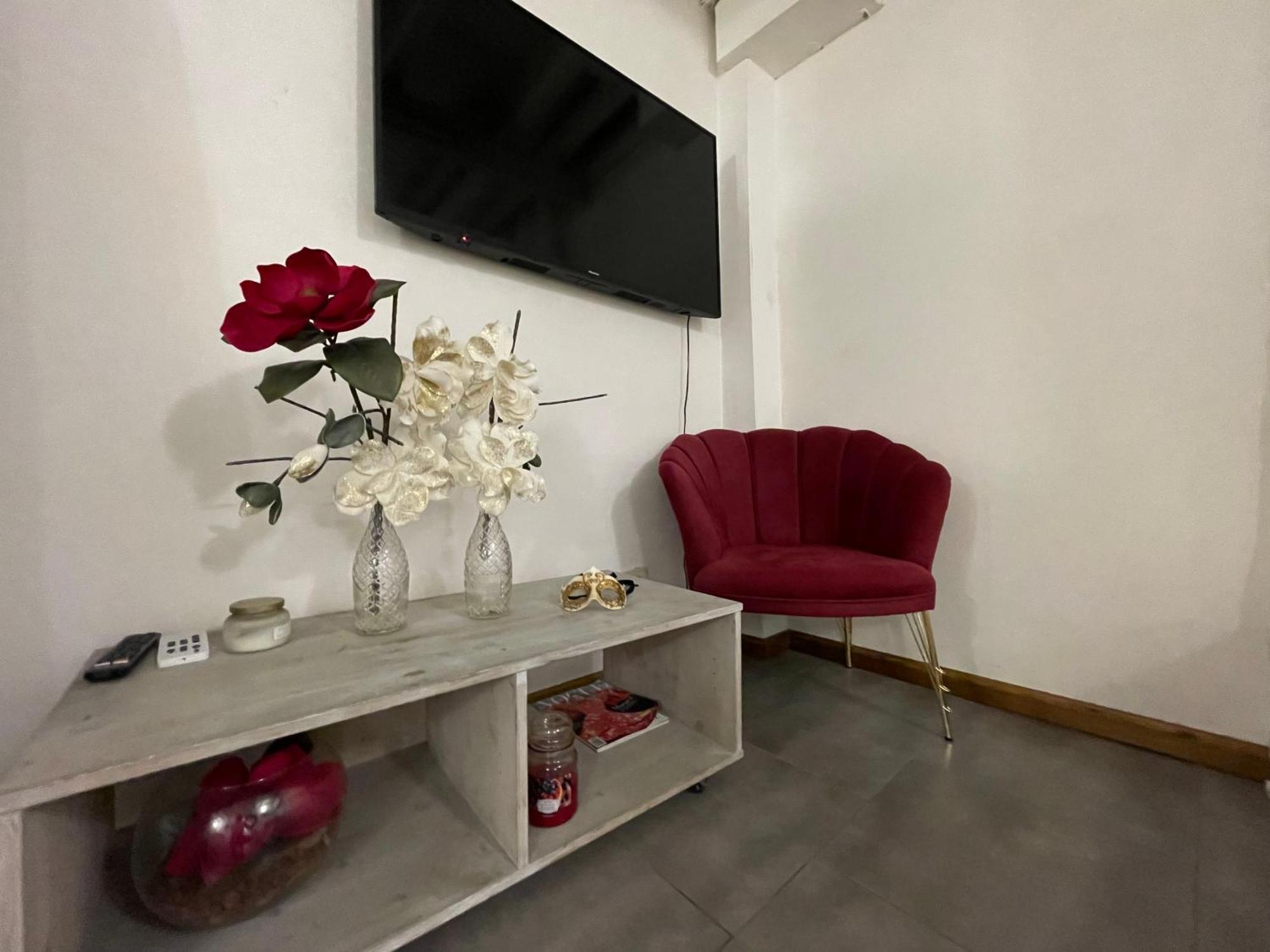Apartment In The Heart Of Roma Exterior photo